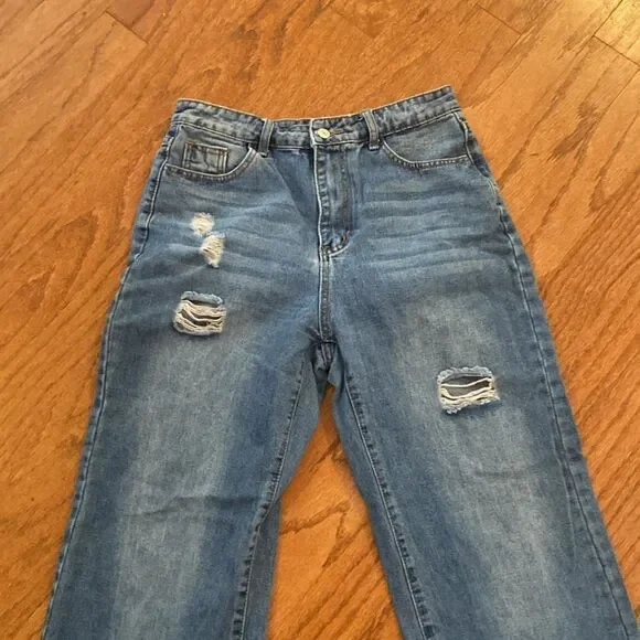 SHEIN size large wide legged jeans, very soft and comfy, distressed, high waist - Picture 2 of 12